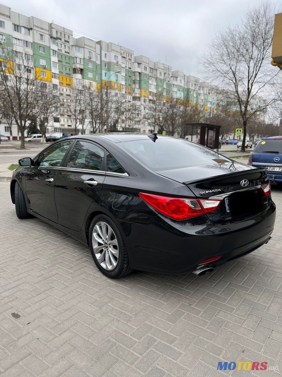 2012' Hyundai Sonata photo #5