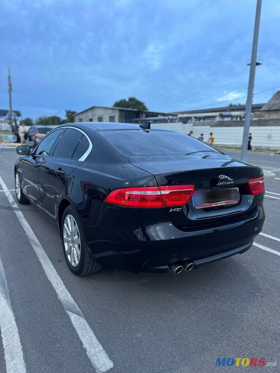 2017' Jaguar XE photo #2