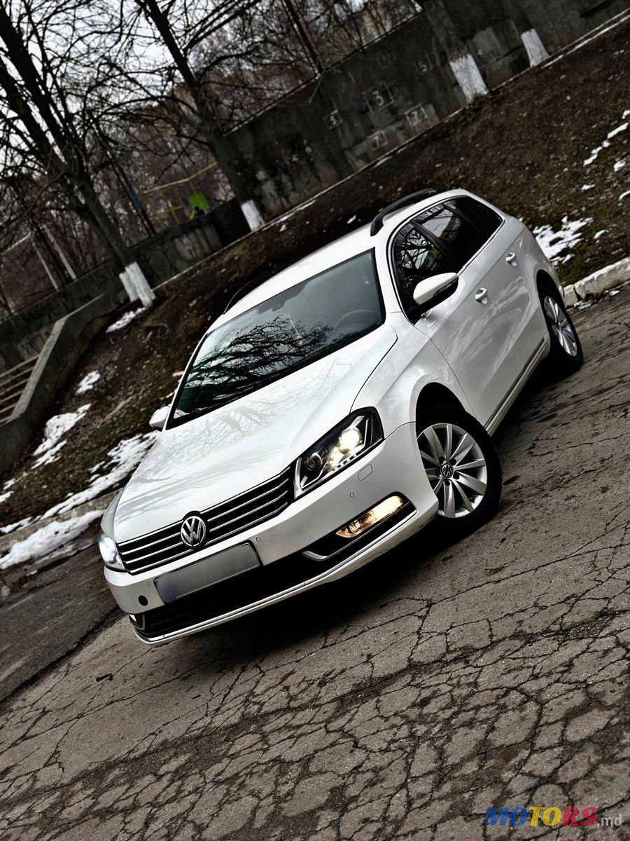 2012' Volkswagen Passat photo #1