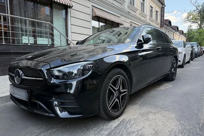 2021' Mercedes-Benz E-Class Wagon