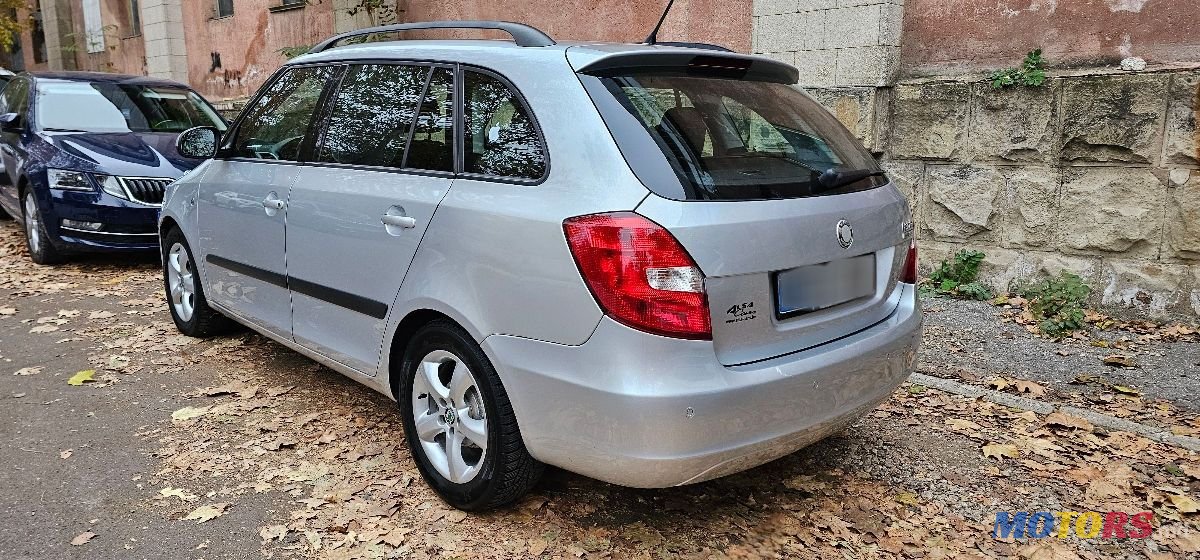 2009' Skoda Fabia photo #6