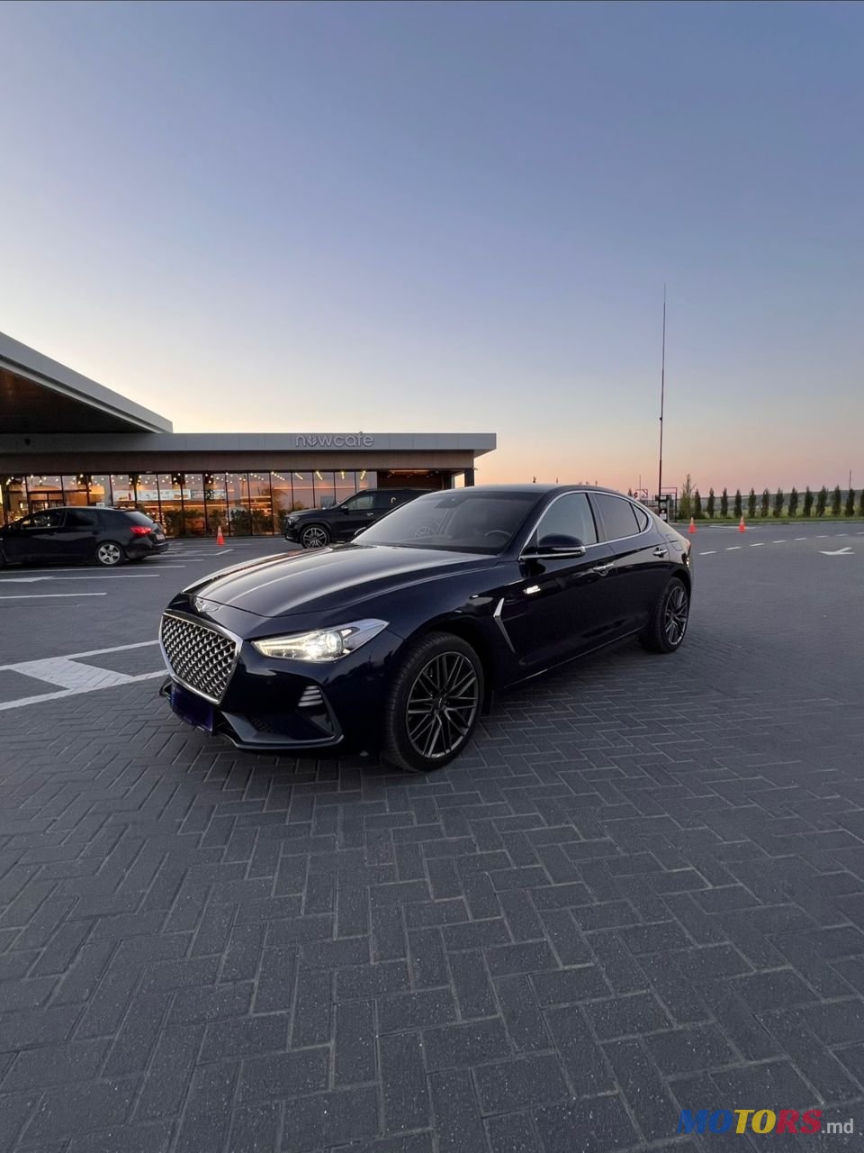 2019' Genesis G70 photo #2