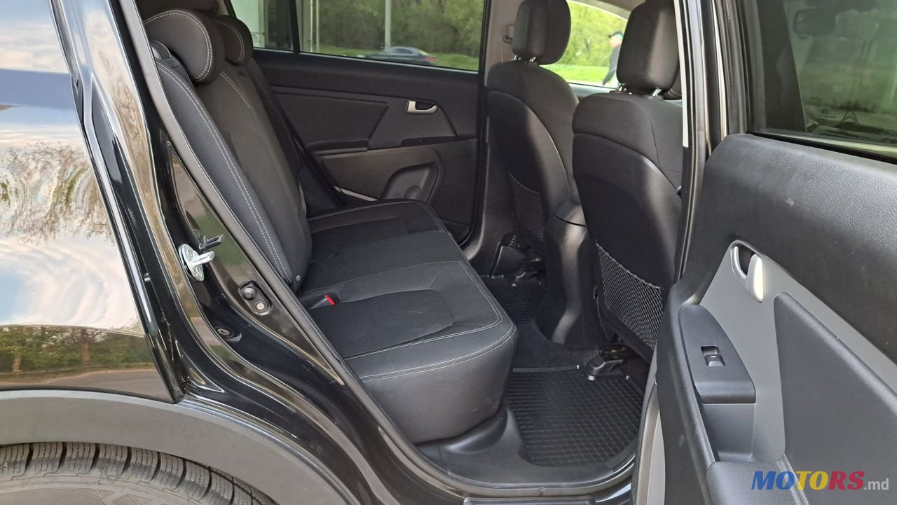 2011' Kia Sportage photo #5