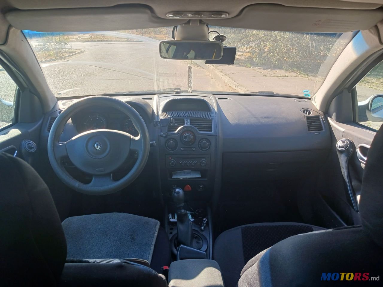 2007' Renault Megane photo #5