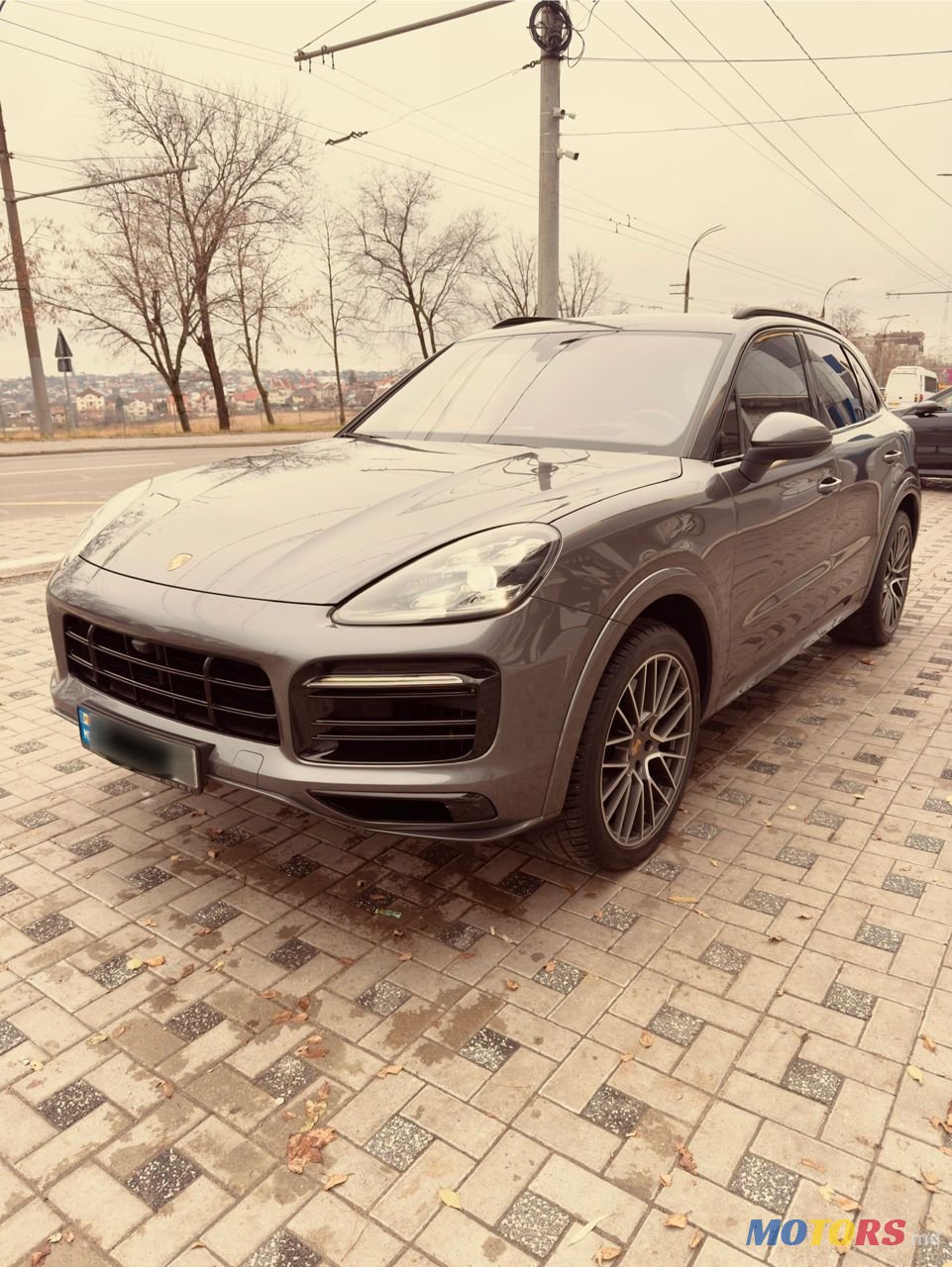2020' Porsche Cayenne photo #1