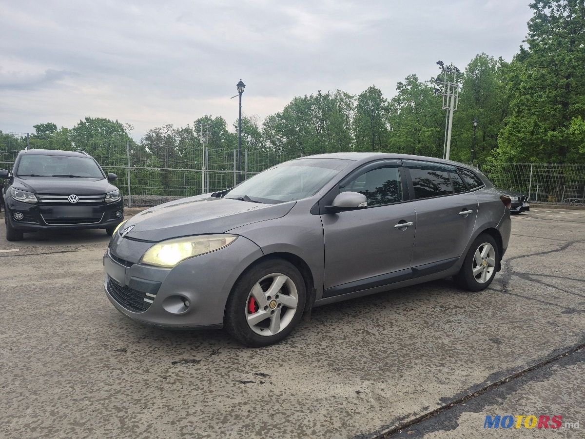 2010' Renault Megane photo #1