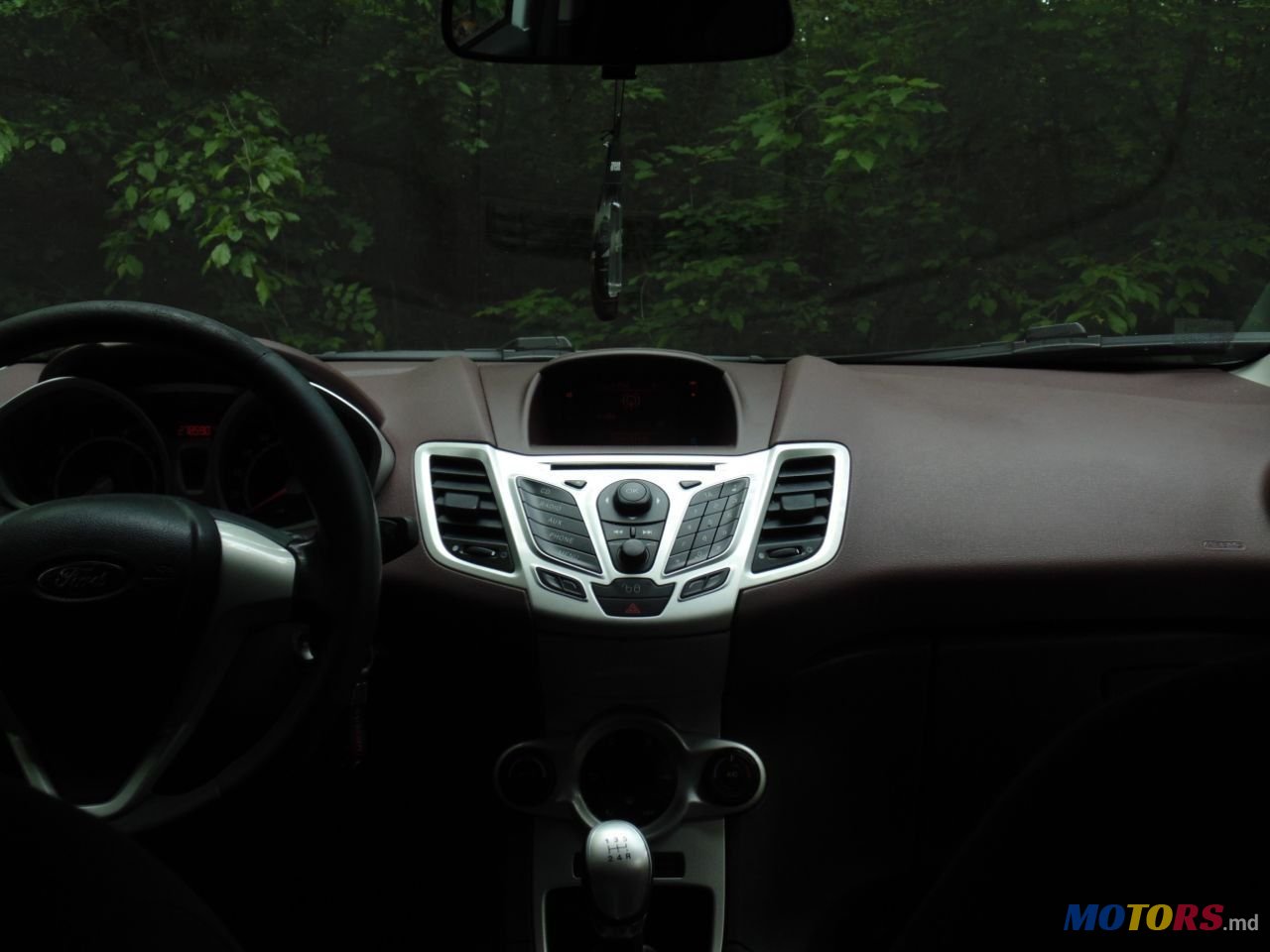 2010' Ford Fiesta photo #6