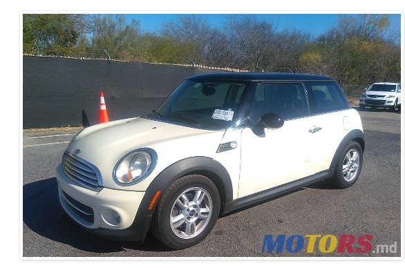 2013' MINI Cooper photo #1