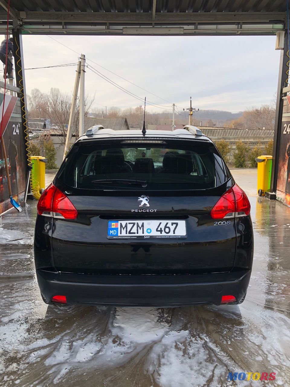 2015' Peugeot 2008 photo #2