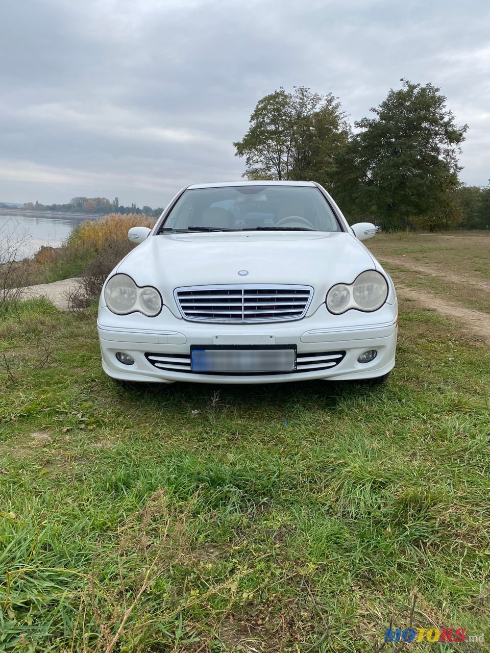 2006' Mercedes-Benz C-Class photo #2