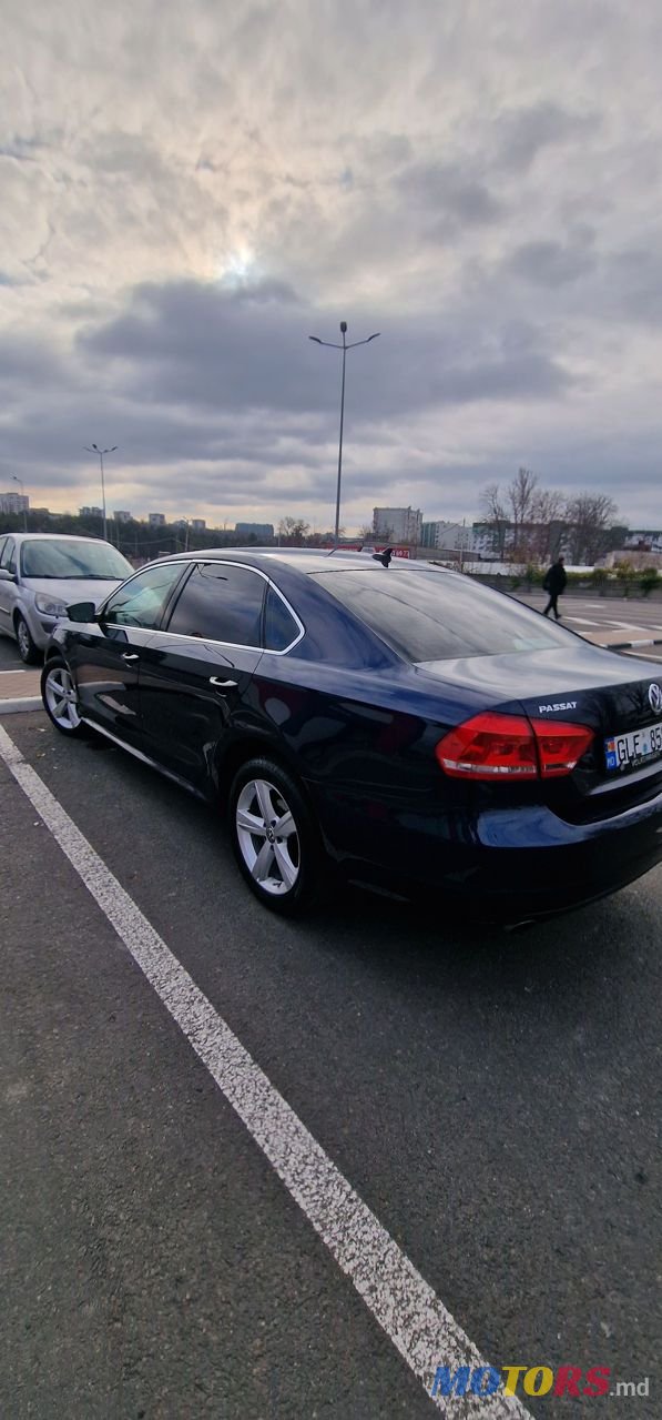 2014' Volkswagen Passat photo #3