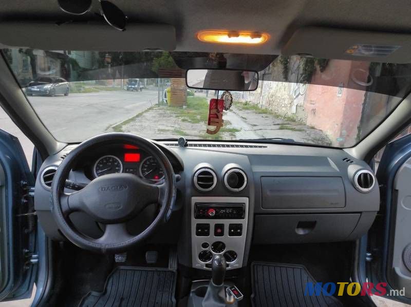 2008' Dacia Logan photo #3