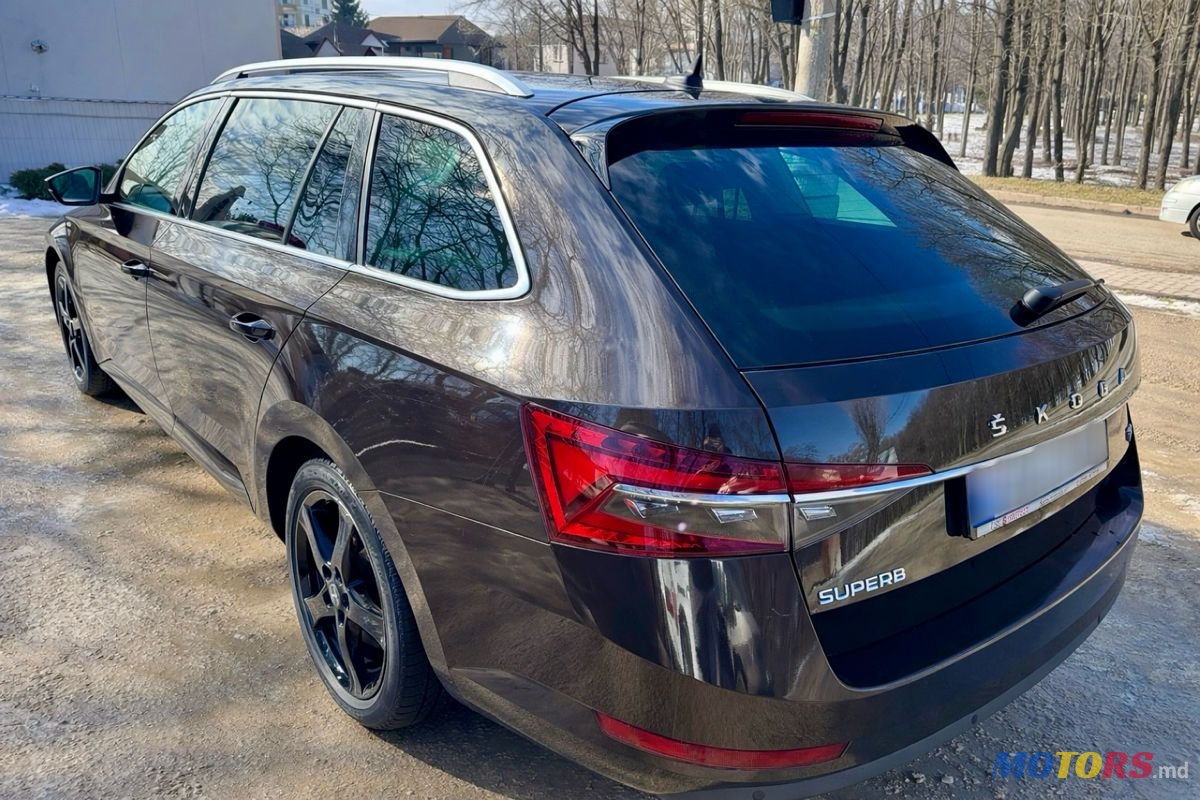 2021' Skoda Superb photo #3
