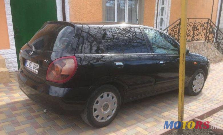 2005' Nissan Almera photo #1