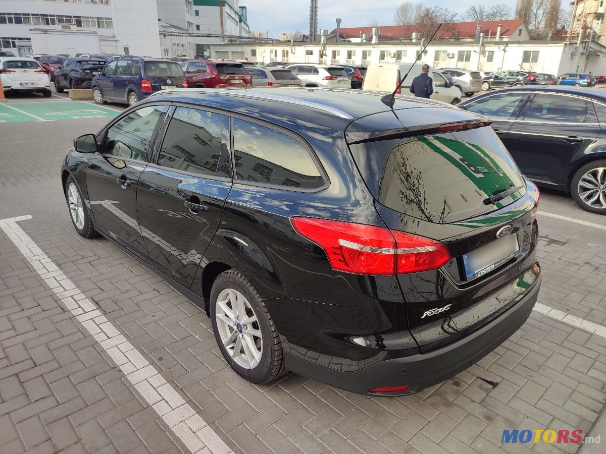 2017' Ford Focus photo #6