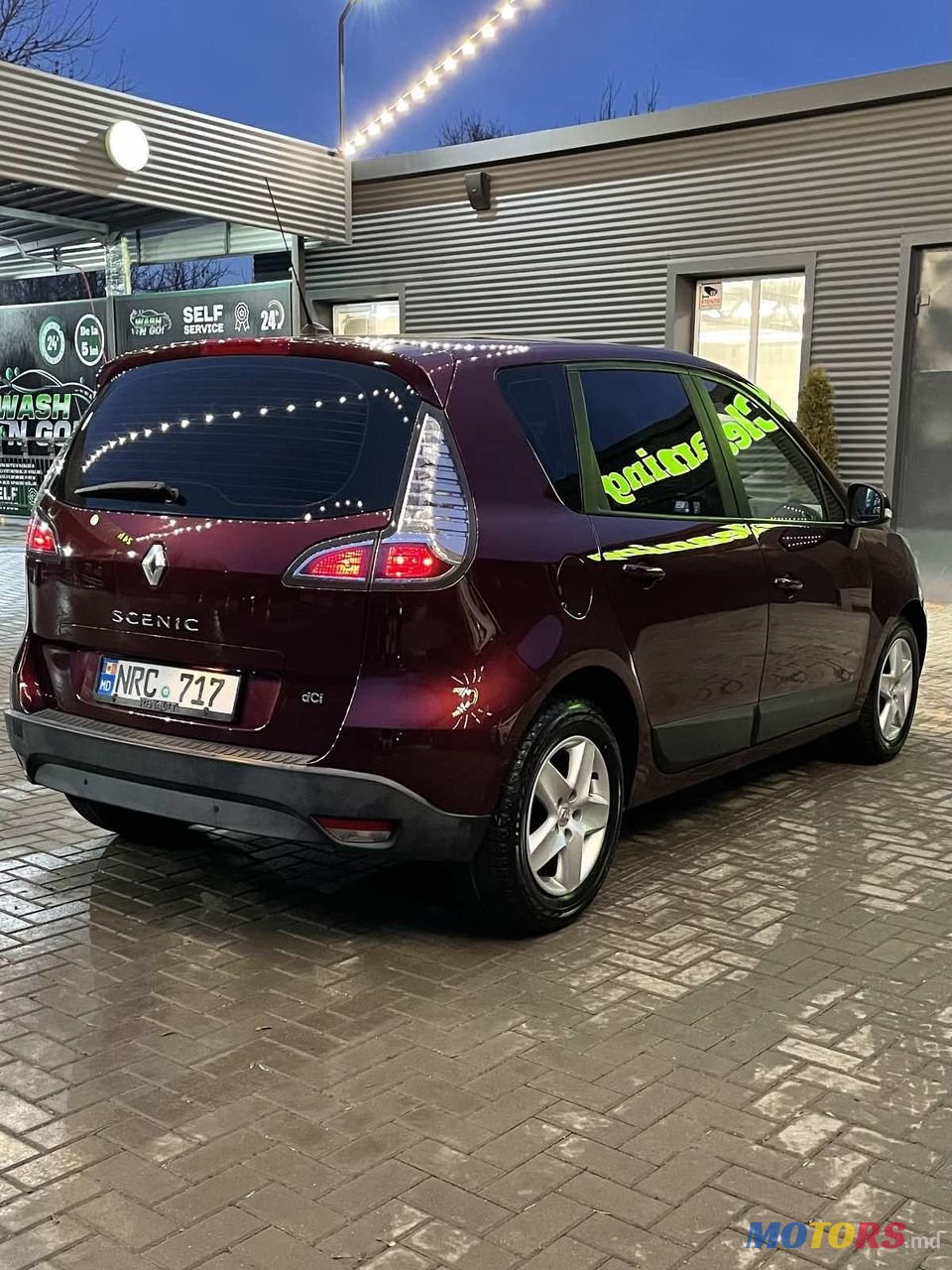 2012' Renault Scenic photo #2