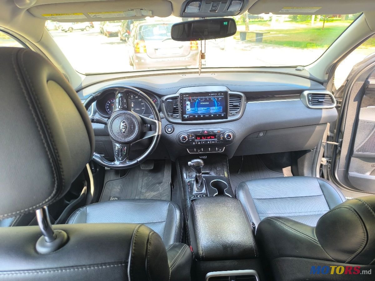 2015' Kia Sorento photo #5