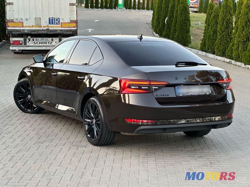 2020' Skoda Superb photo #2