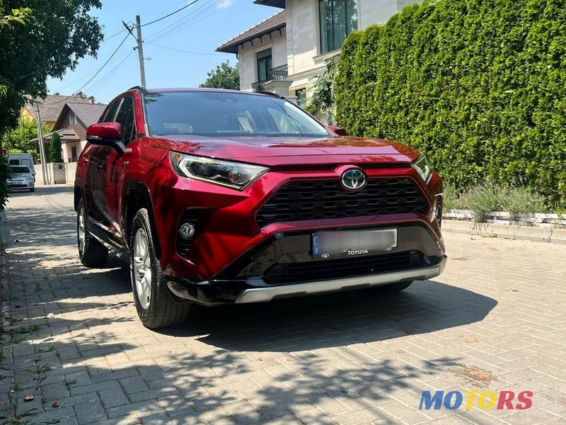 2020' Toyota RAV4 photo #4