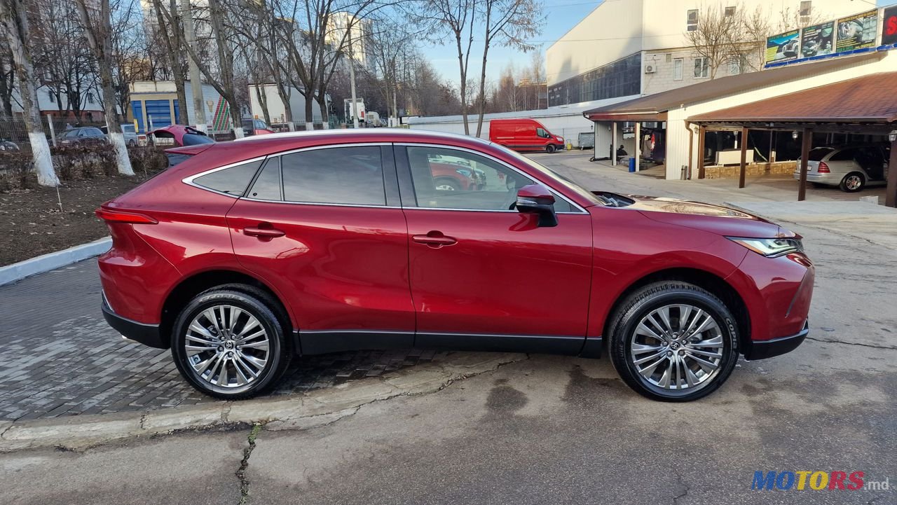 2020' Toyota Venza photo #4