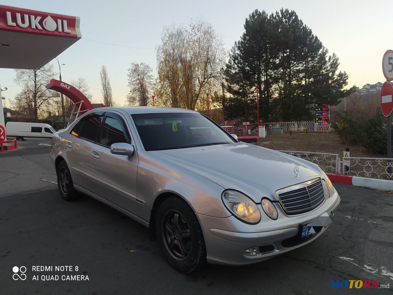 2005' Mercedes-Benz E Класс photo #3