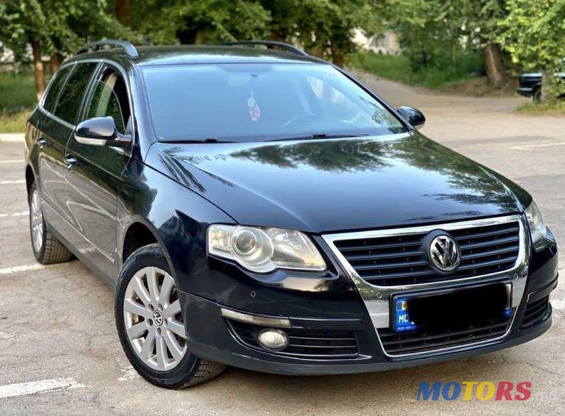 2010' Volkswagen Passat photo #1