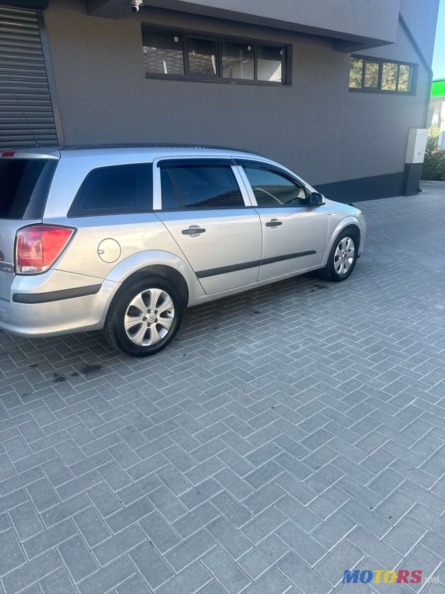 2006' Opel Astra photo #3