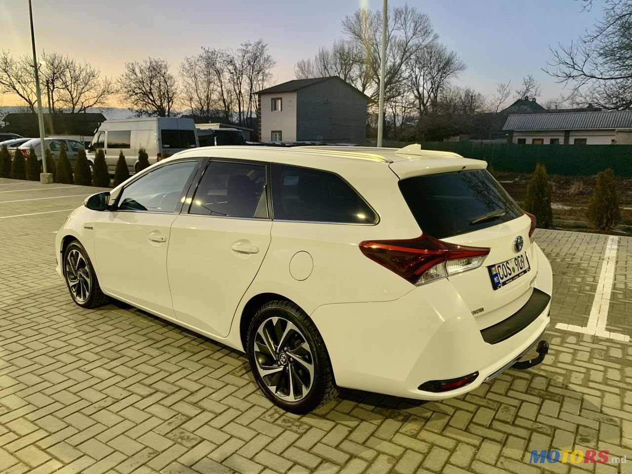 2015' Toyota Auris photo #6