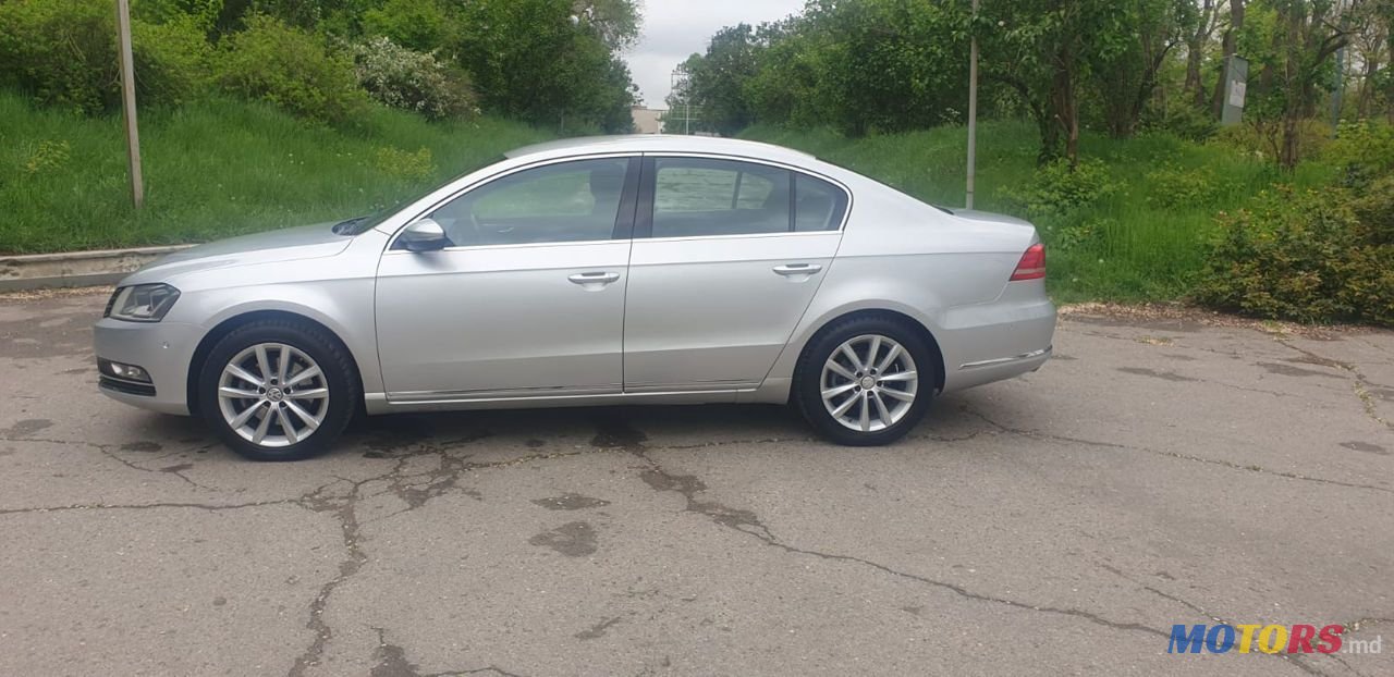 2014' Volkswagen Passat photo #3