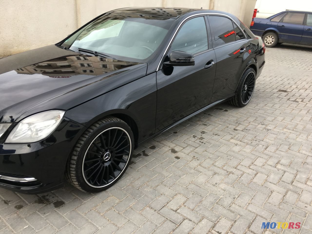 2011' Mercedes-Benz E Класс photo #3