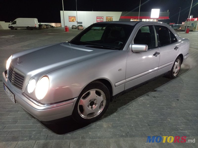 1998' Mercedes-Benz E Класс photo #2