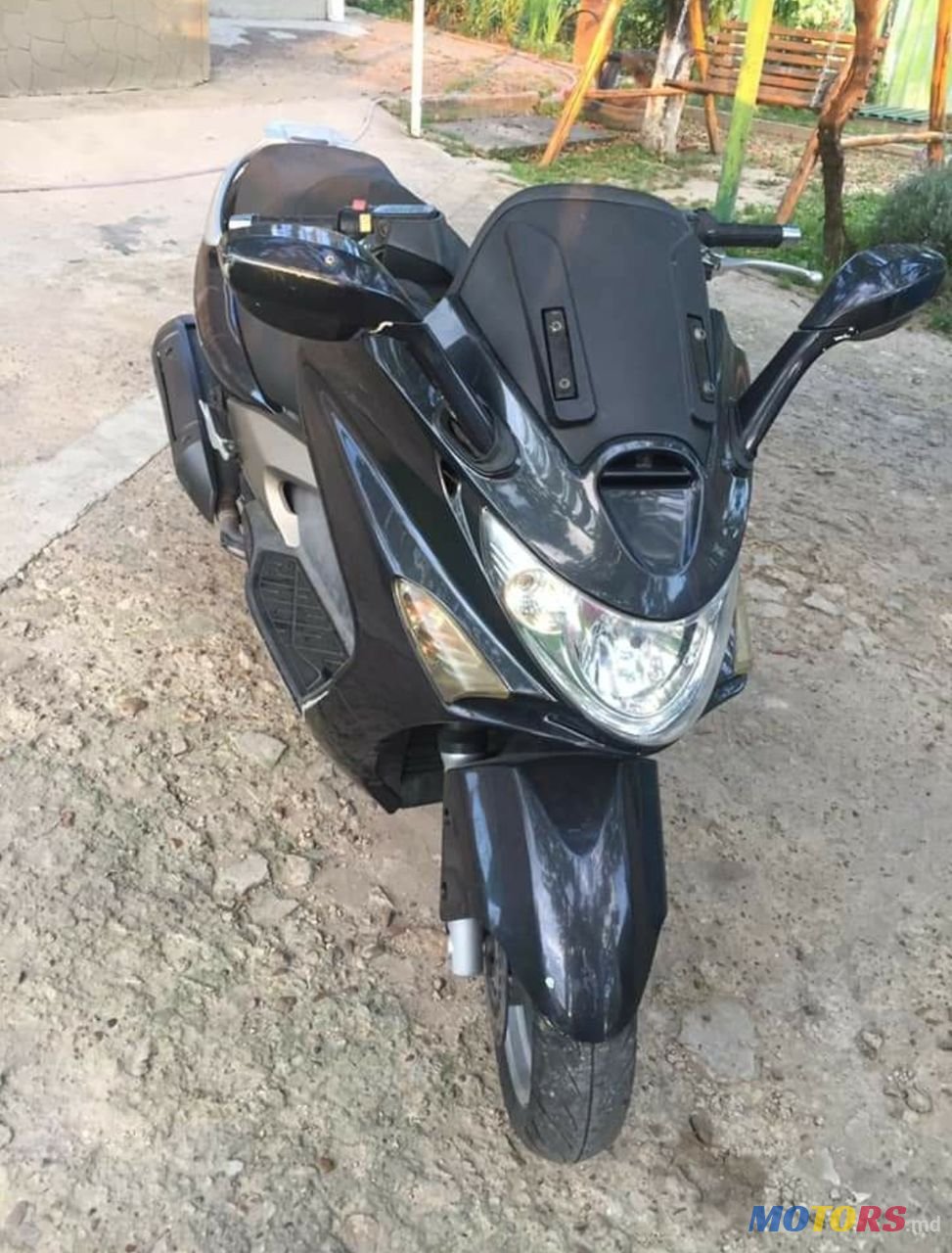 2010' Kymco Xtingt 500 photo #1