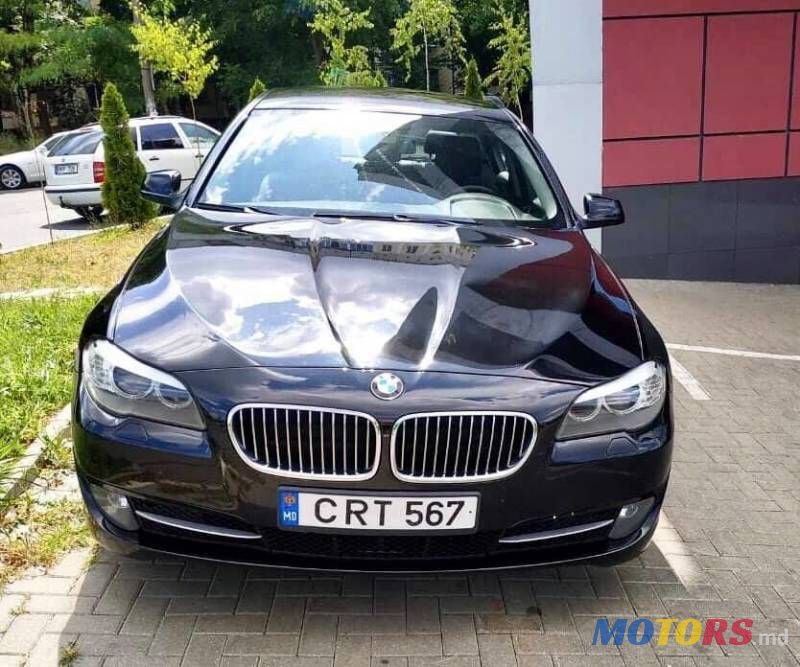2011' BMW 5 photo #3