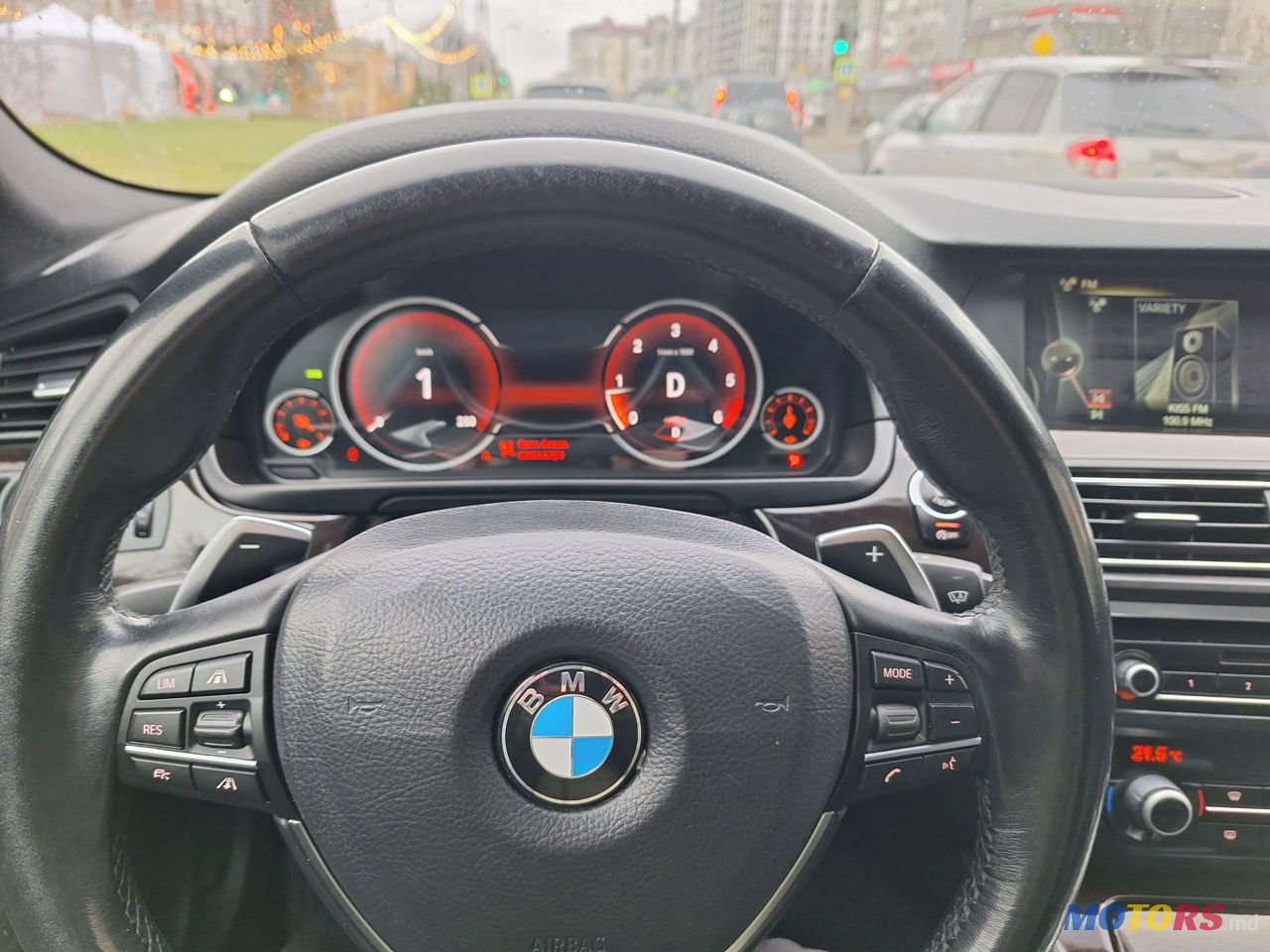 2013' BMW 5 Series photo #3