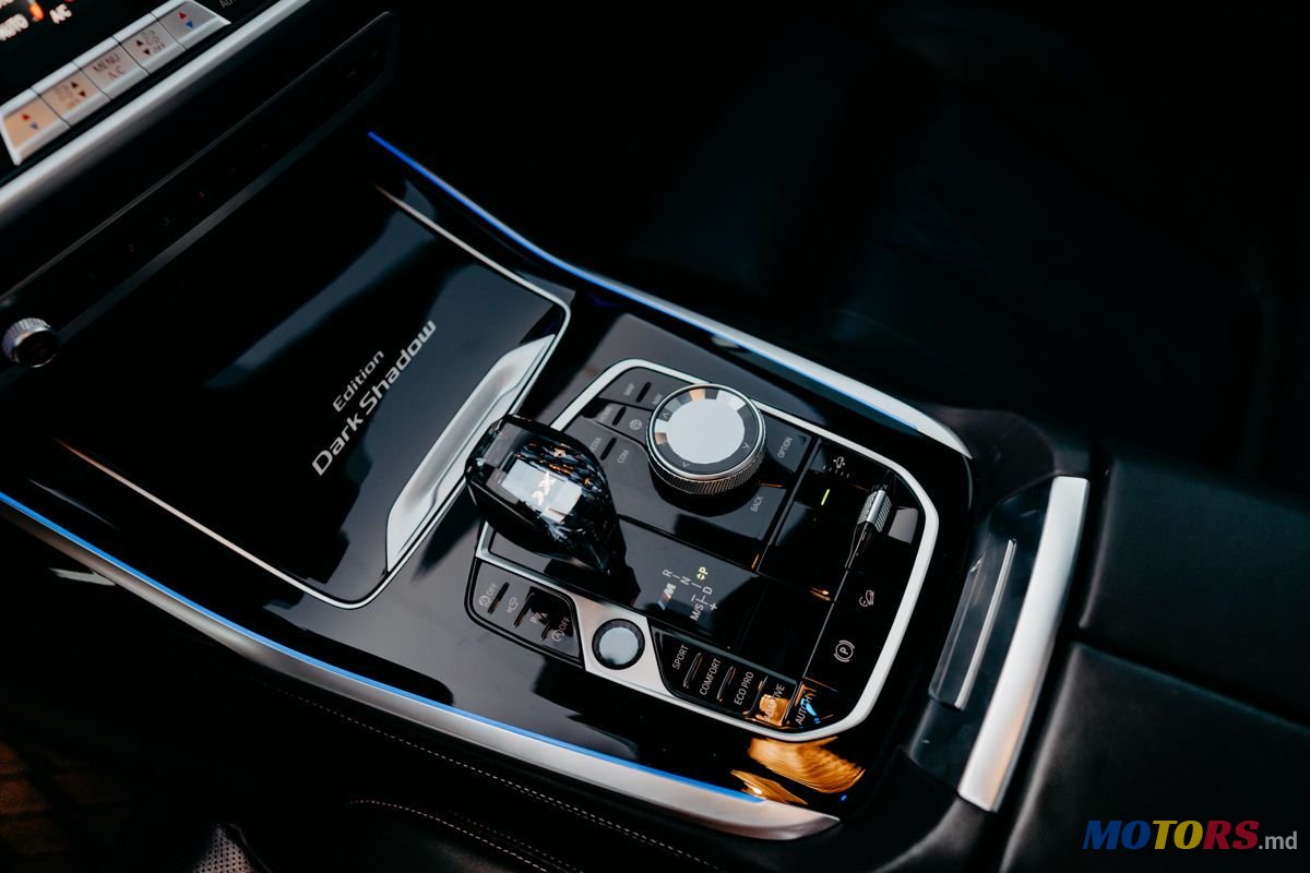 2021' BMW X7 photo #5