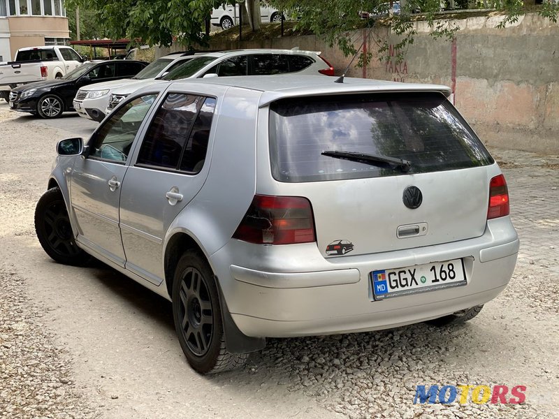 2000' Volkswagen Golf photo #2