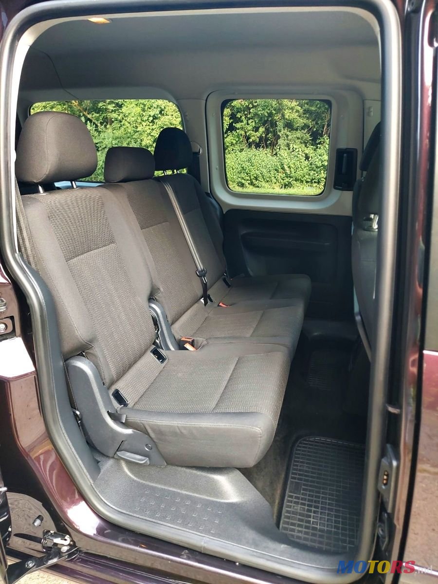 2016' Volkswagen Caddy photo #6