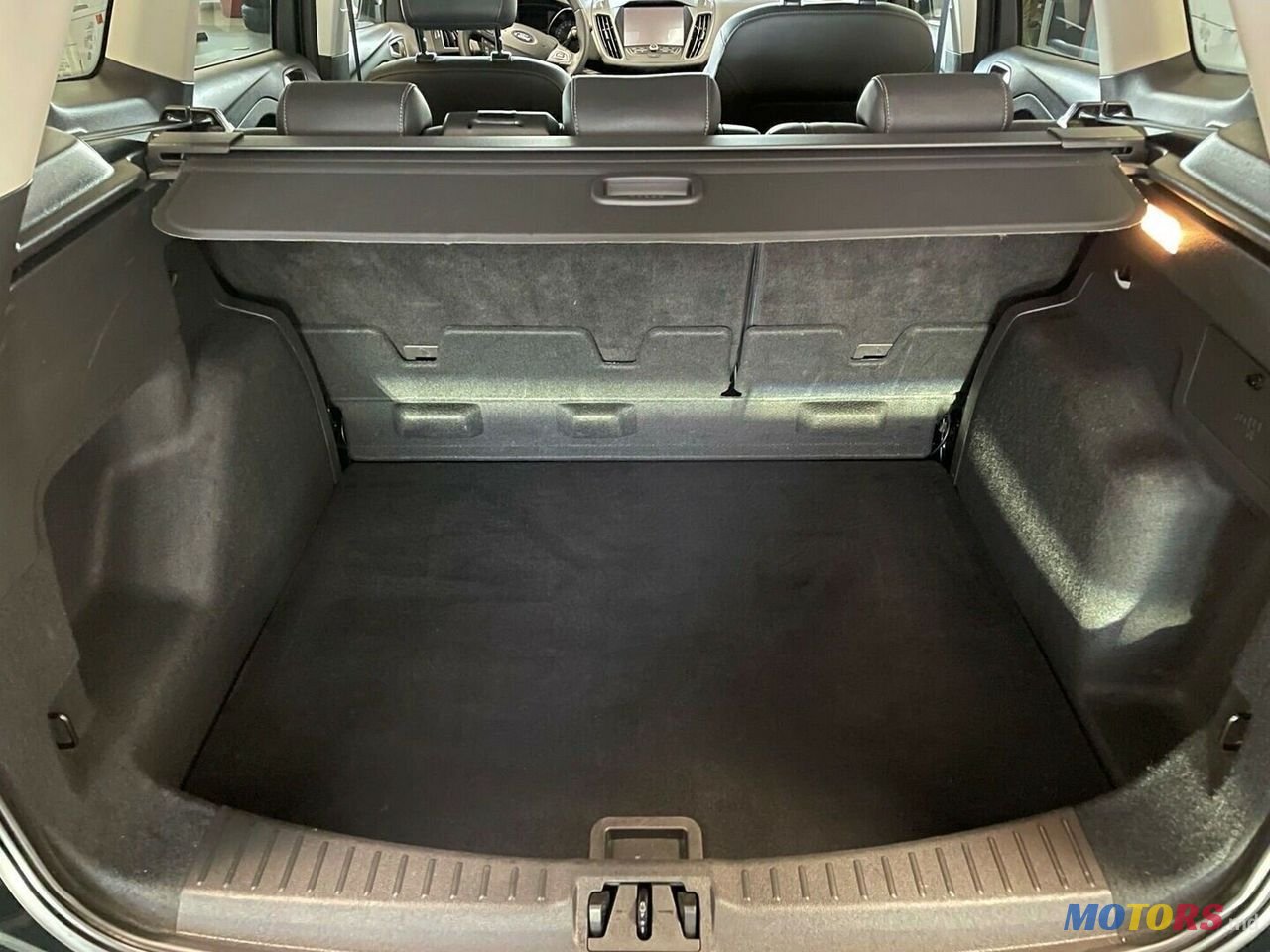 2017' Ford Kuga photo #6