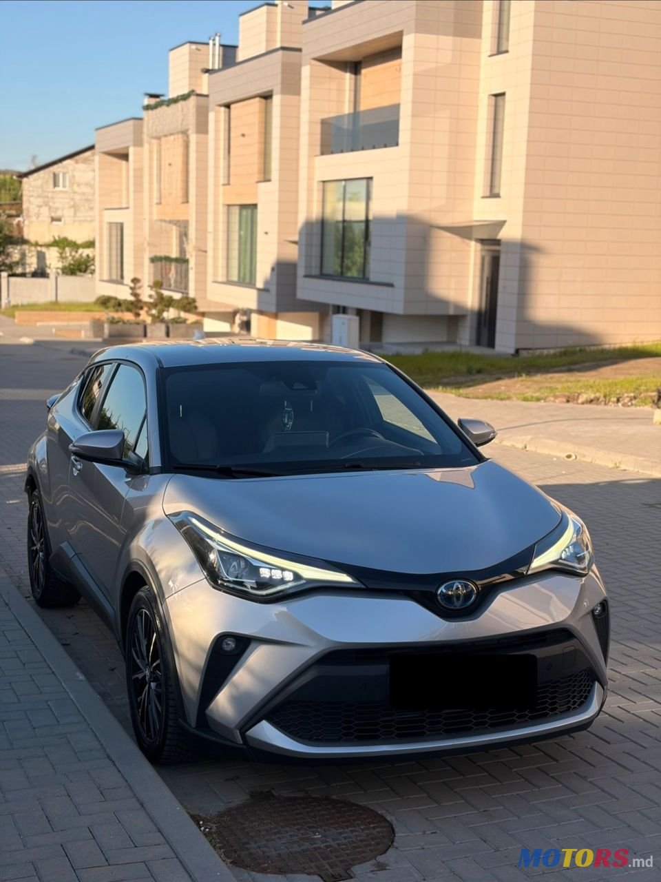 2023' Toyota C-HR photo #1