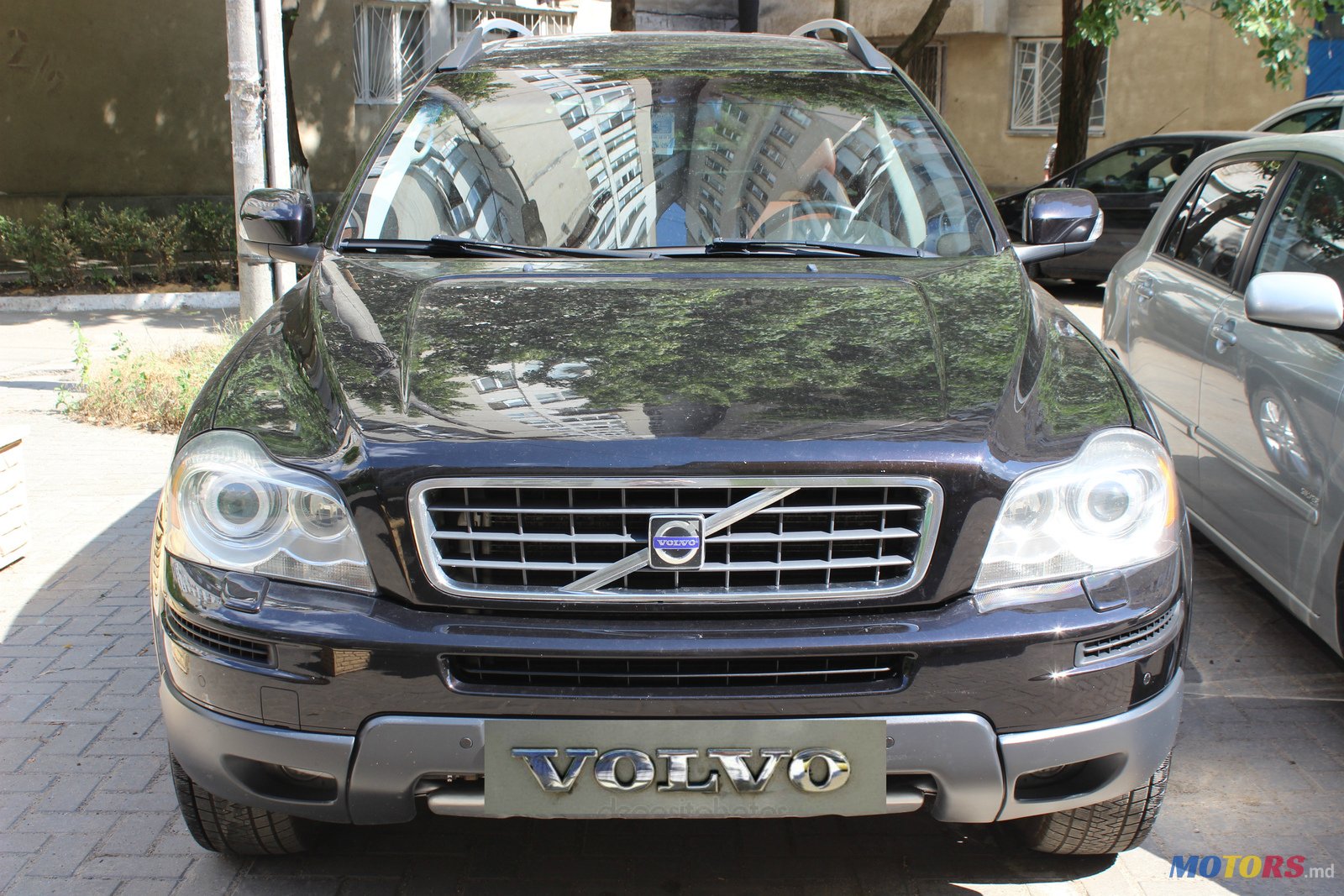 2009' Volvo XC90 Executive photo #1