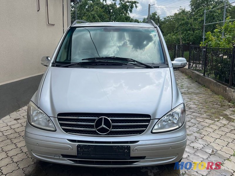2004' Mercedes-Benz Viano photo #5