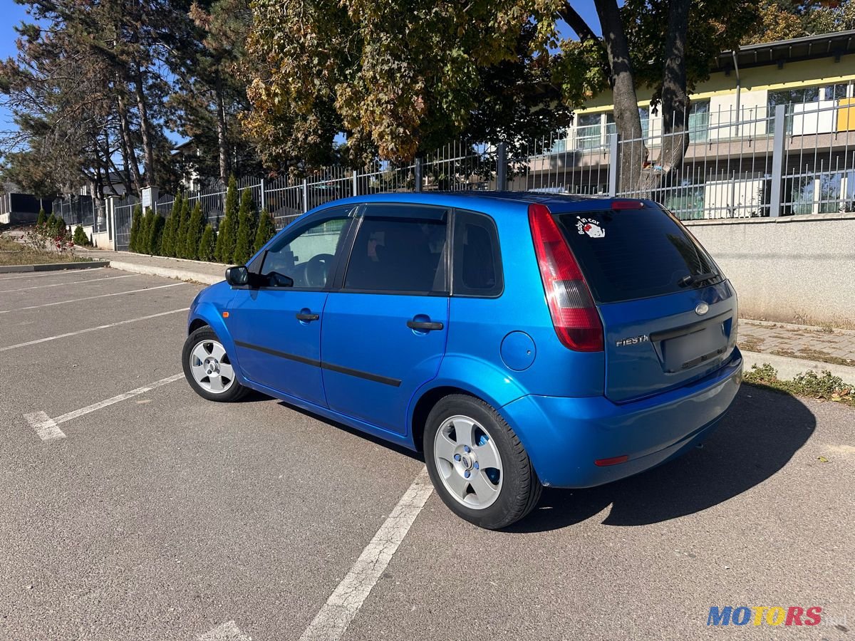 2005' Ford Fiesta photo #2