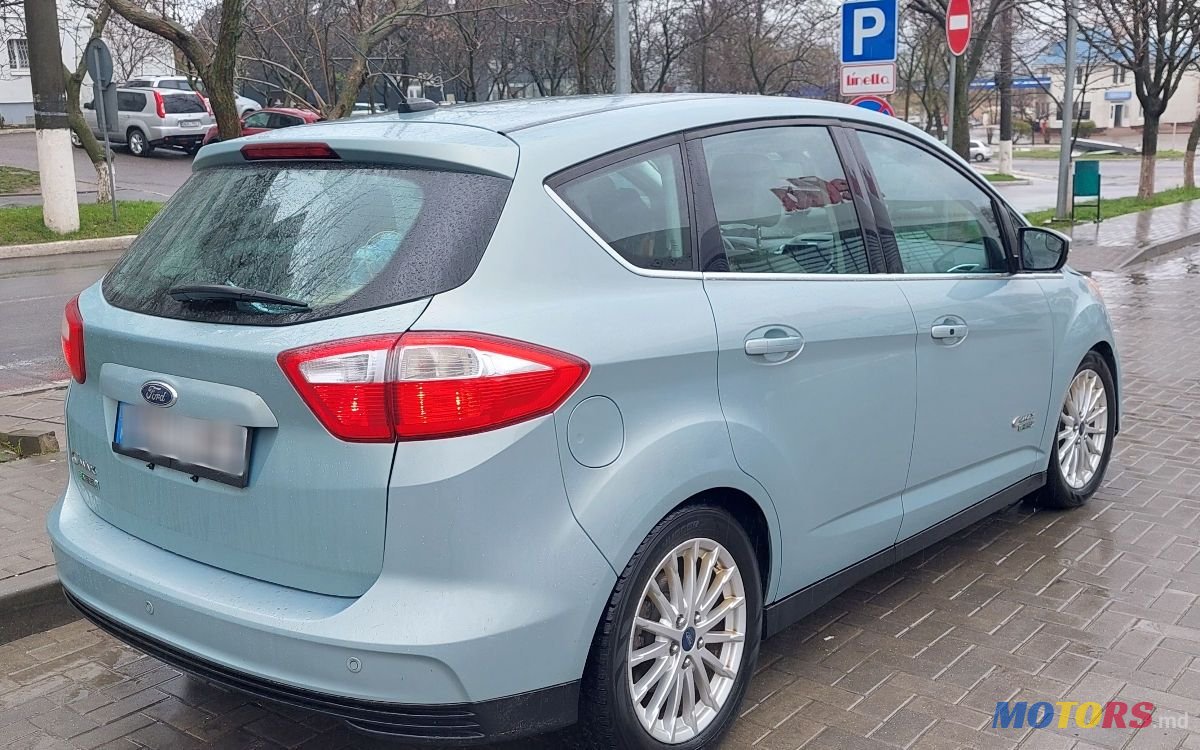 2013' Ford C-MAX photo #4