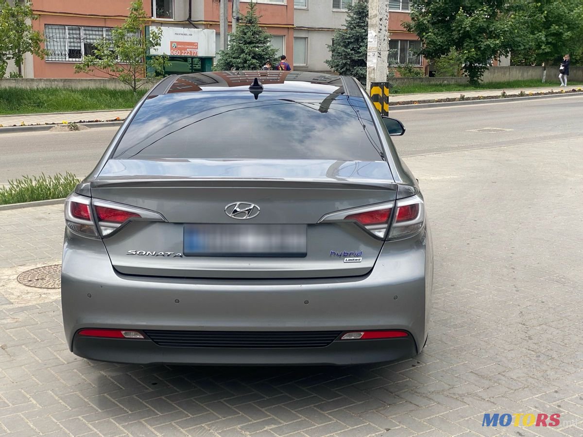 2017' Hyundai Sonata photo #3