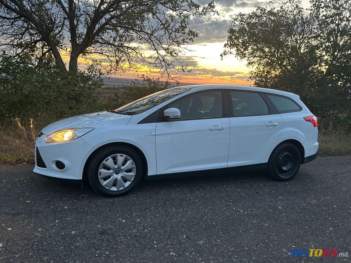 2014' Ford Focus photo #5