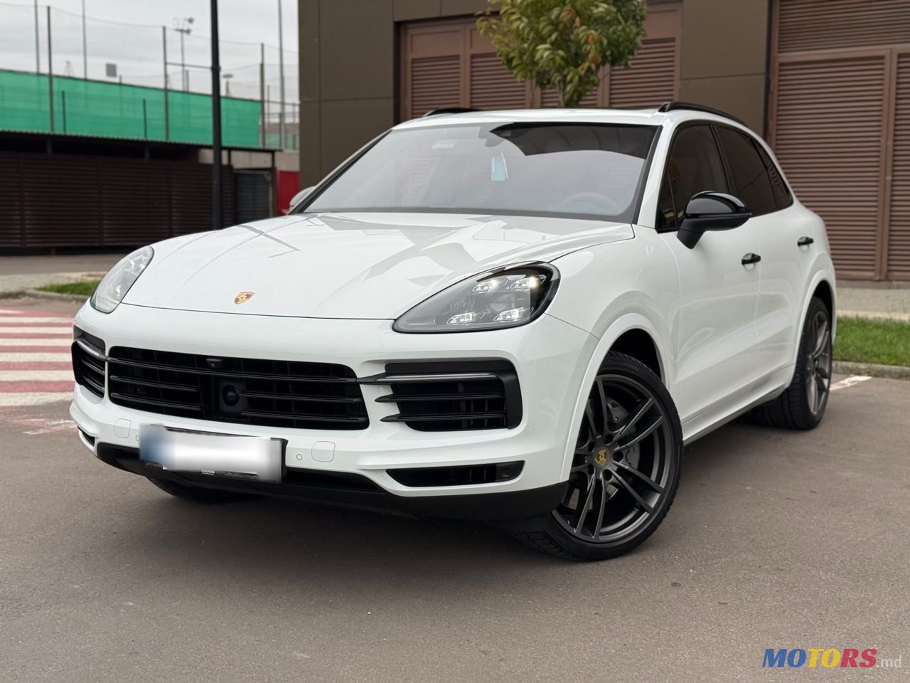 2018' Porsche Cayenne photo #2