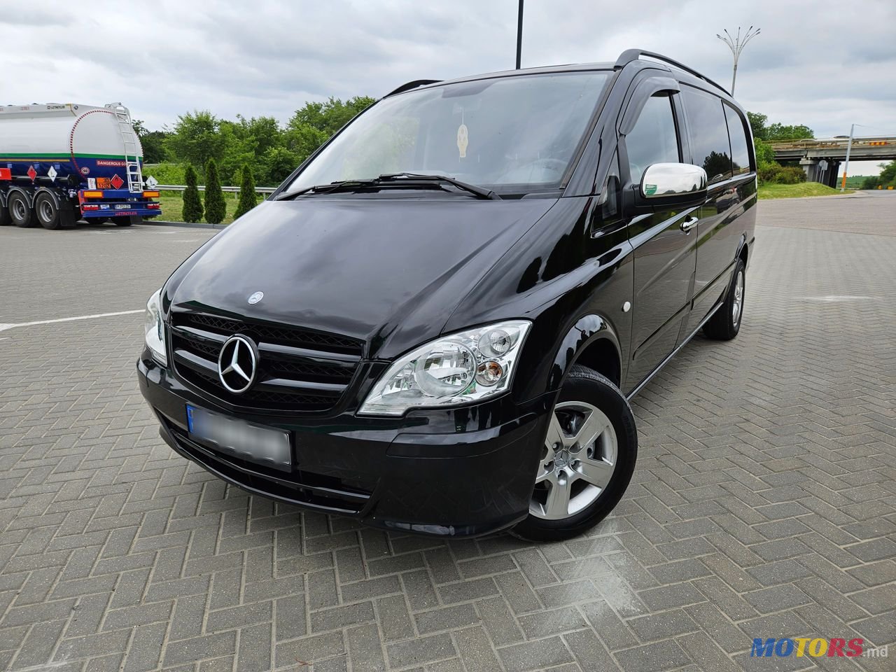 2012' Mercedes-Benz Vito photo #1
