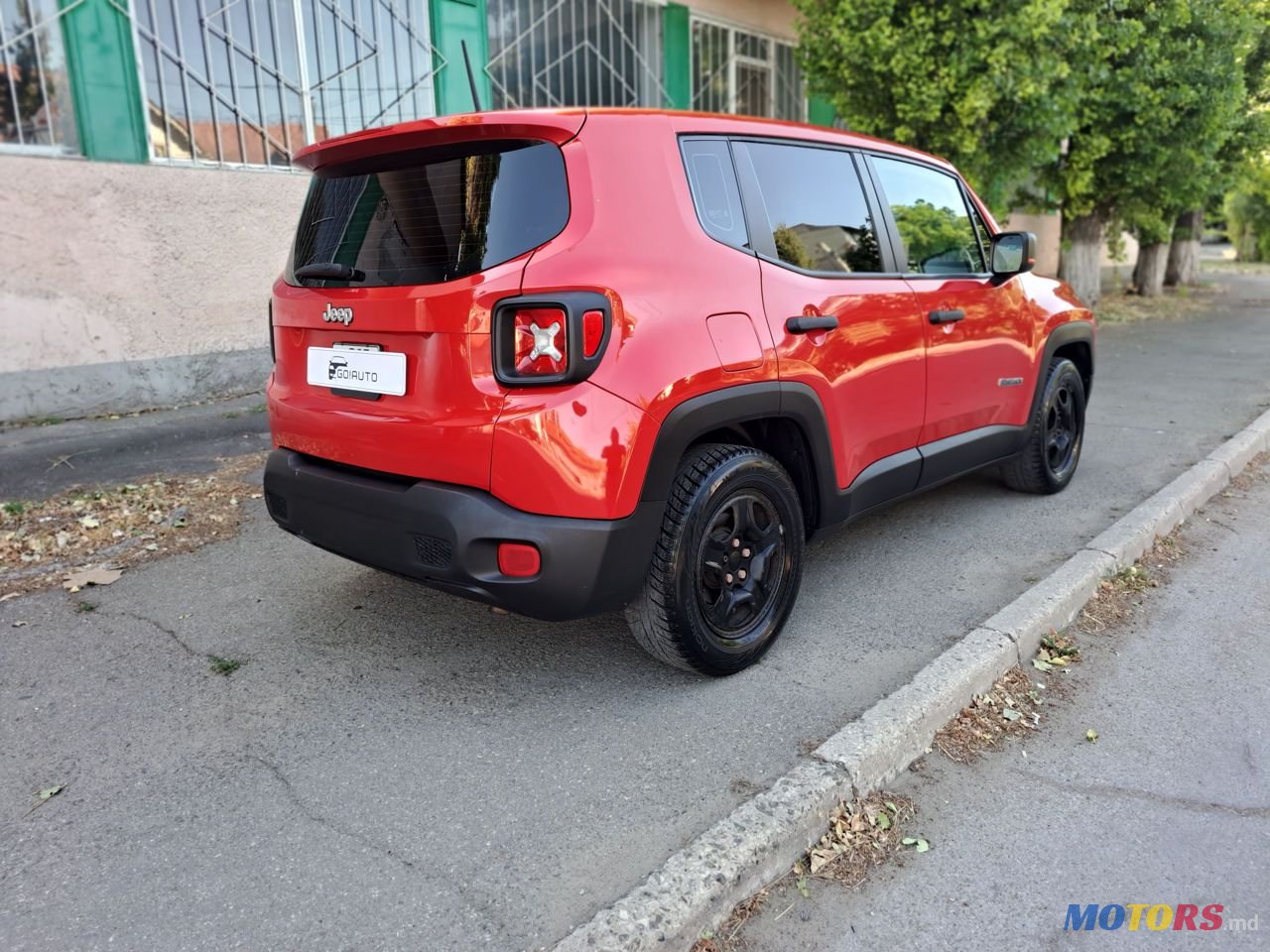 2016' Jeep Renegade photo #4