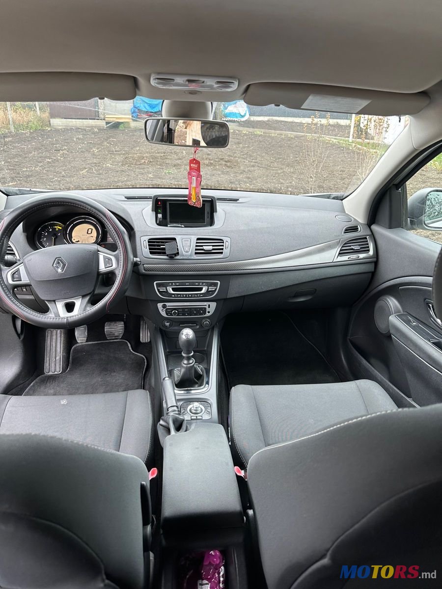 2012' Renault Megane photo #4