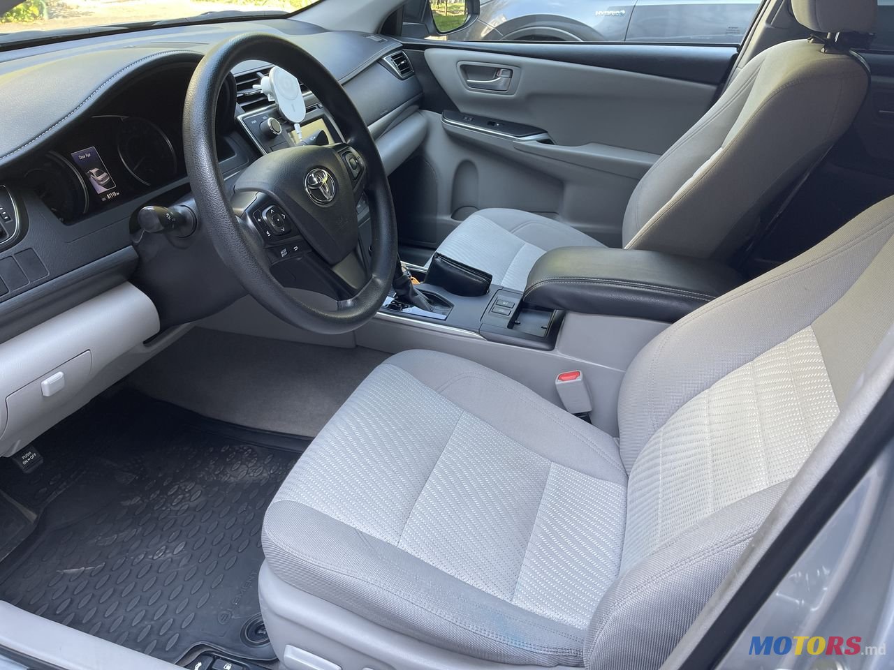 2016' Toyota Camry photo #5